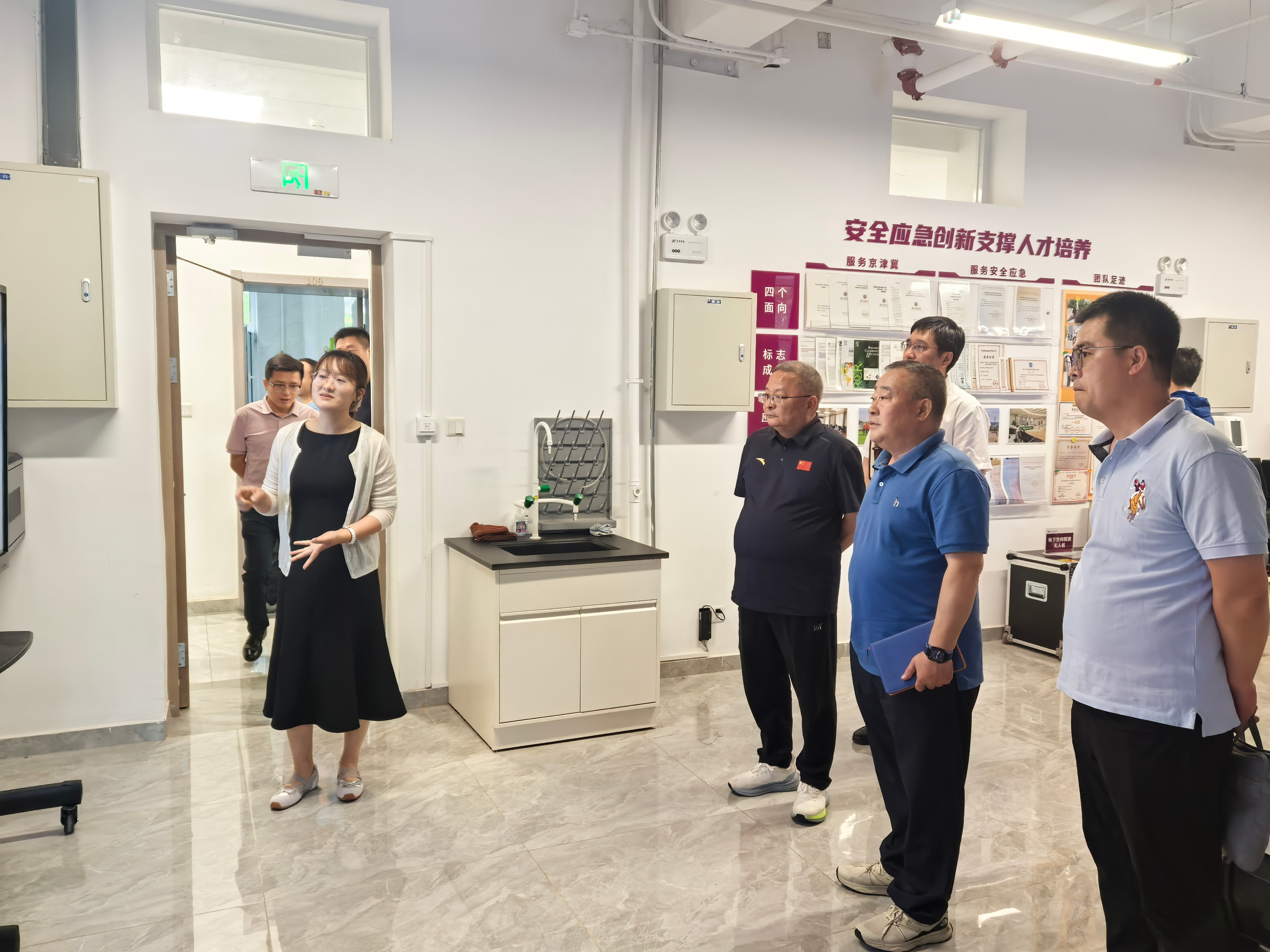 马杰校长带队赴北京考察交流 第 1 张