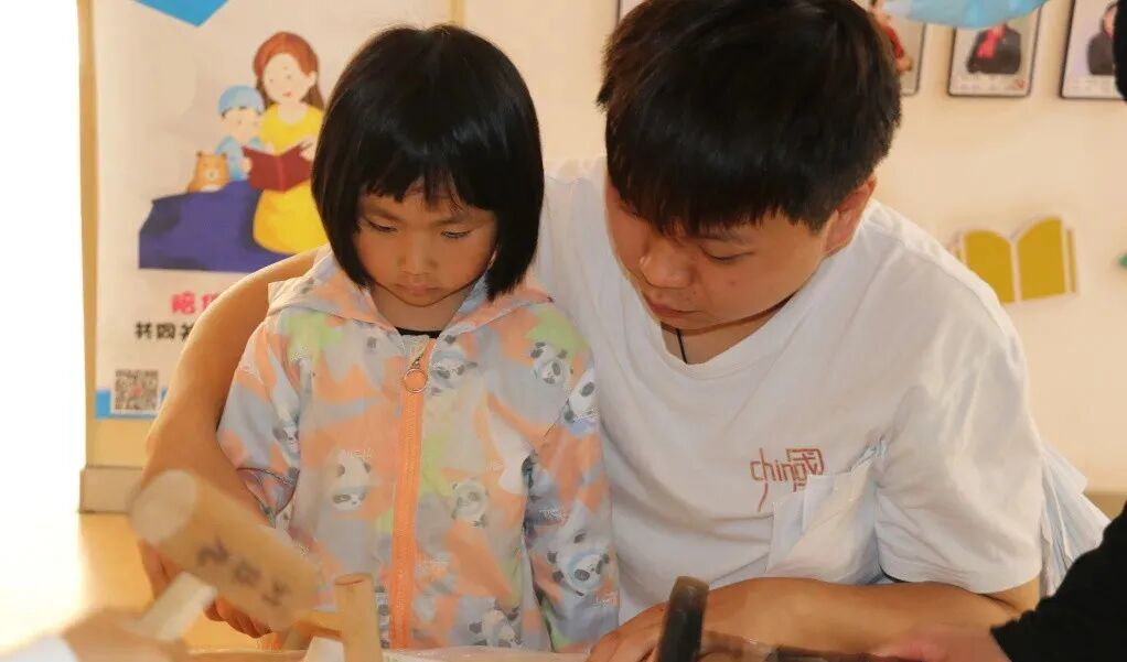 杨千沛妈妈:校园到婚纱,儿子儿媳都考上编了‼️ 第 10 张 杨千沛妈妈:校园到婚纱,儿子儿媳都考上编了‼️ 第 10 张
